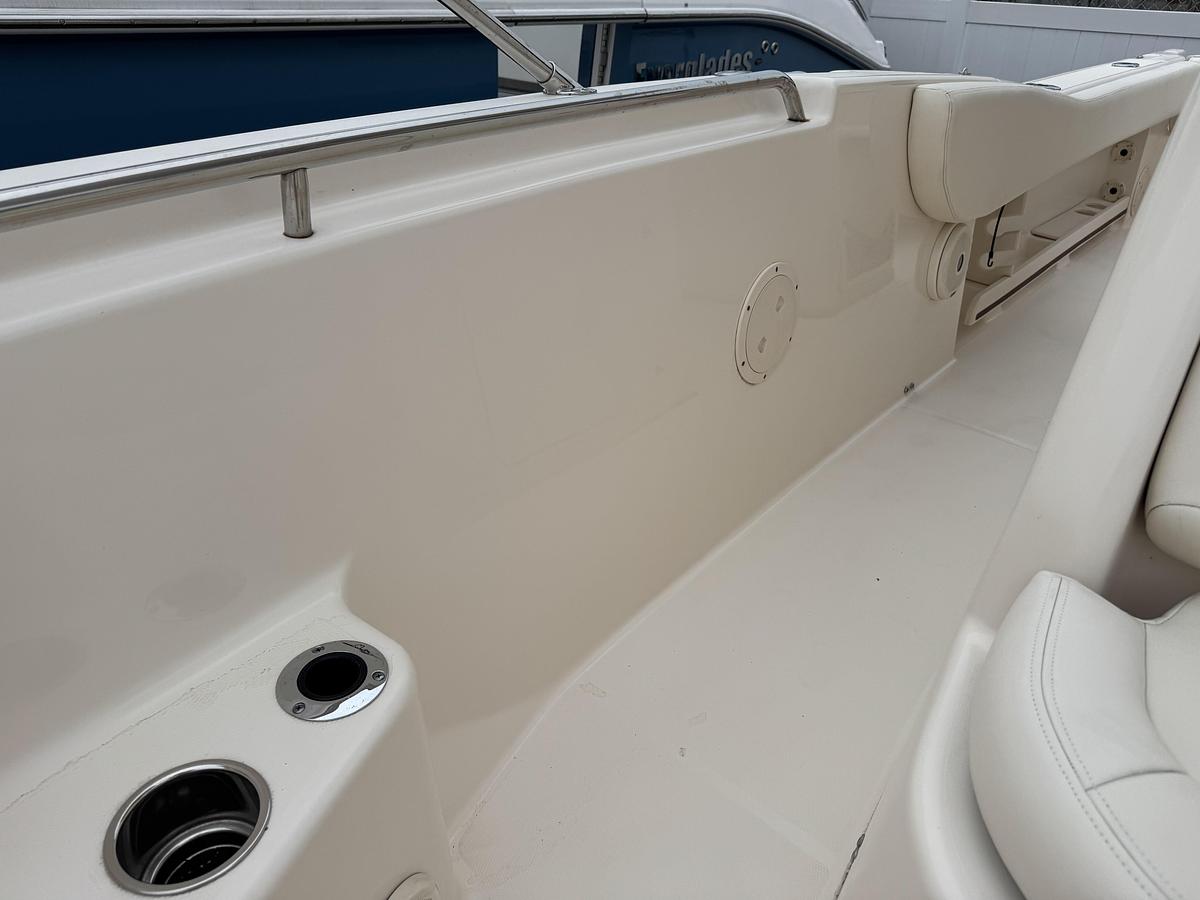 Used 2016 Grady-White 257 Advance CC