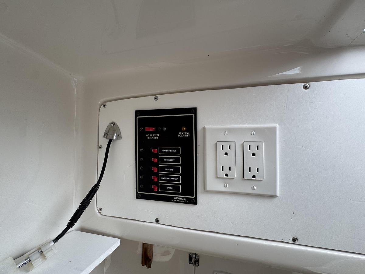 Used 2002 Jupiter 27 Open Fisherman