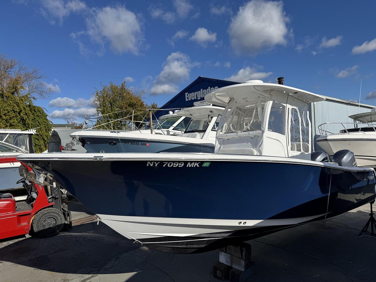 Used 2015 Sportsman 251 Heritage