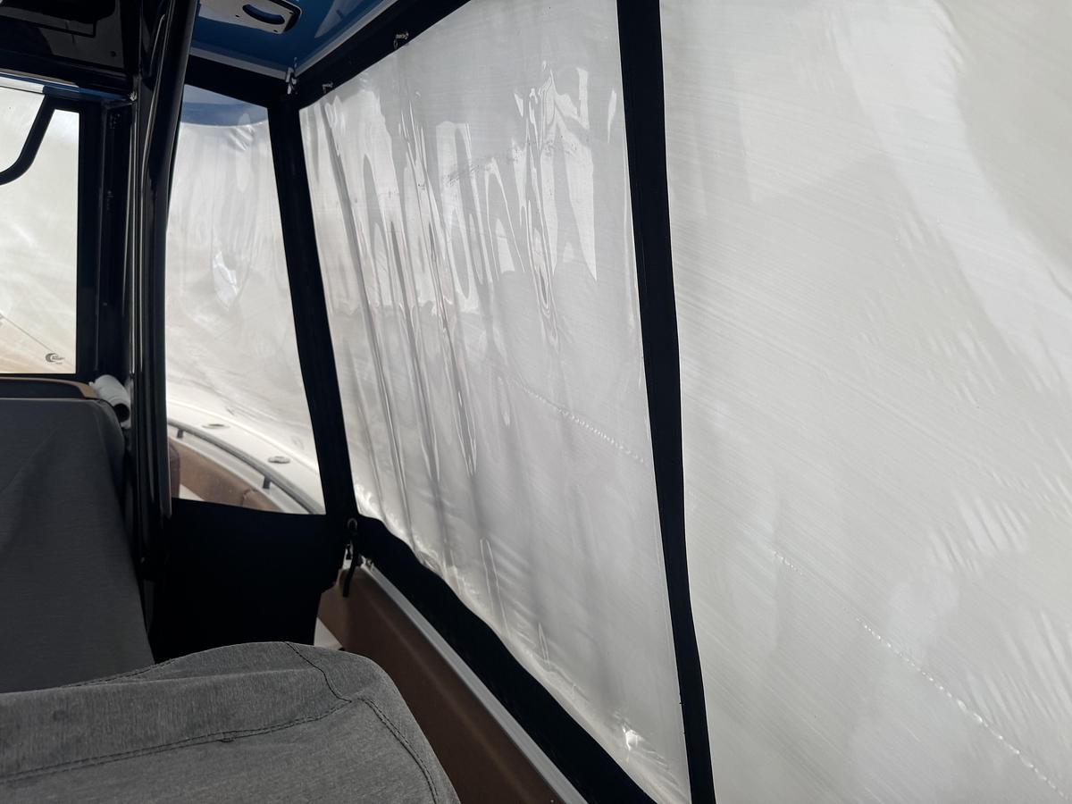 Used 2025 Sea Hunt Ultra 265SE