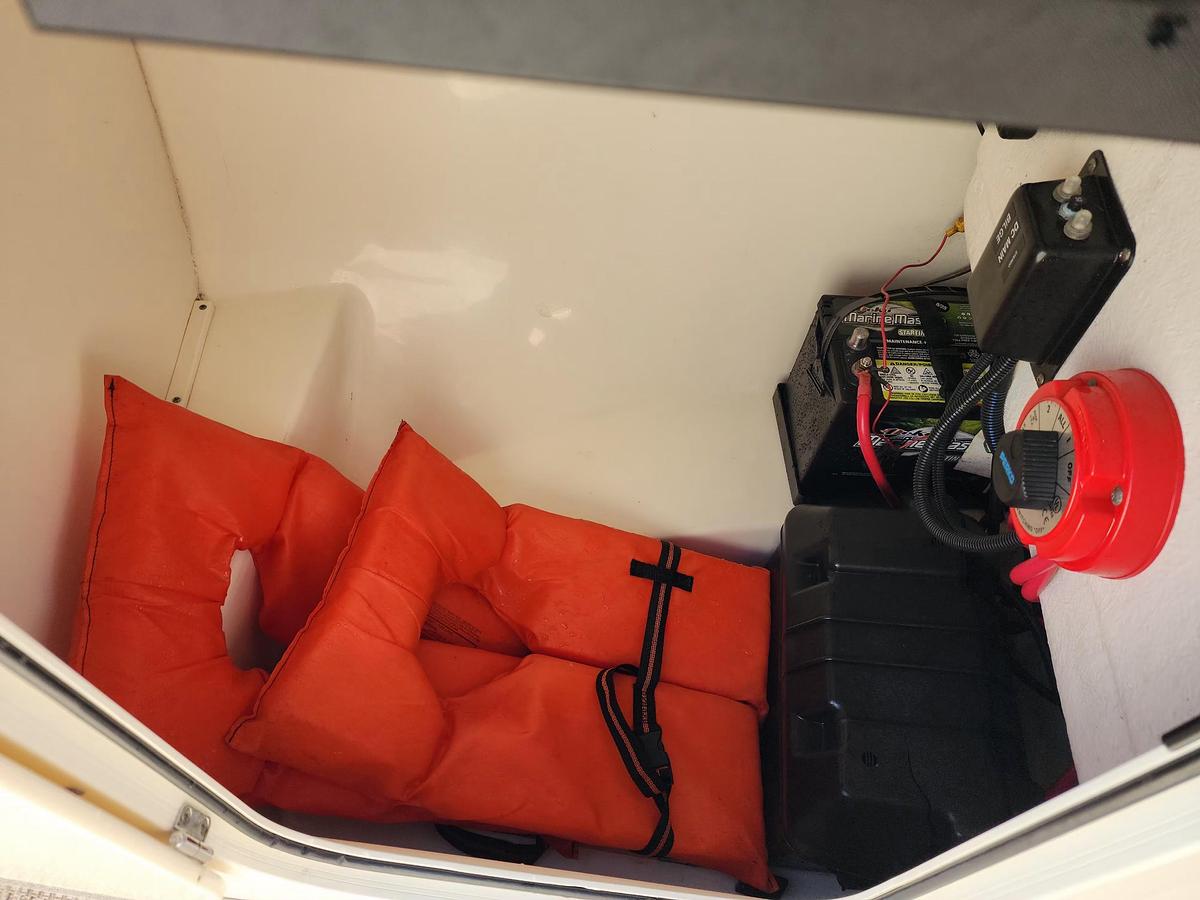 Used 2006 Boston Whaler 21 Ventura