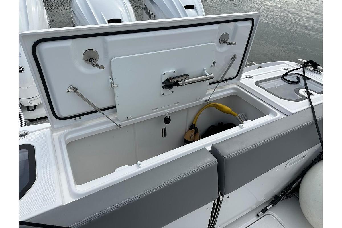 Used 2023 Everglades 395 Center Console