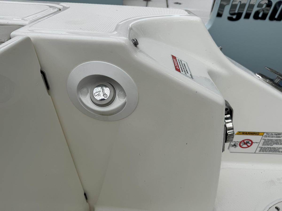 Used 2023 Boston Whaler 280 Vantage