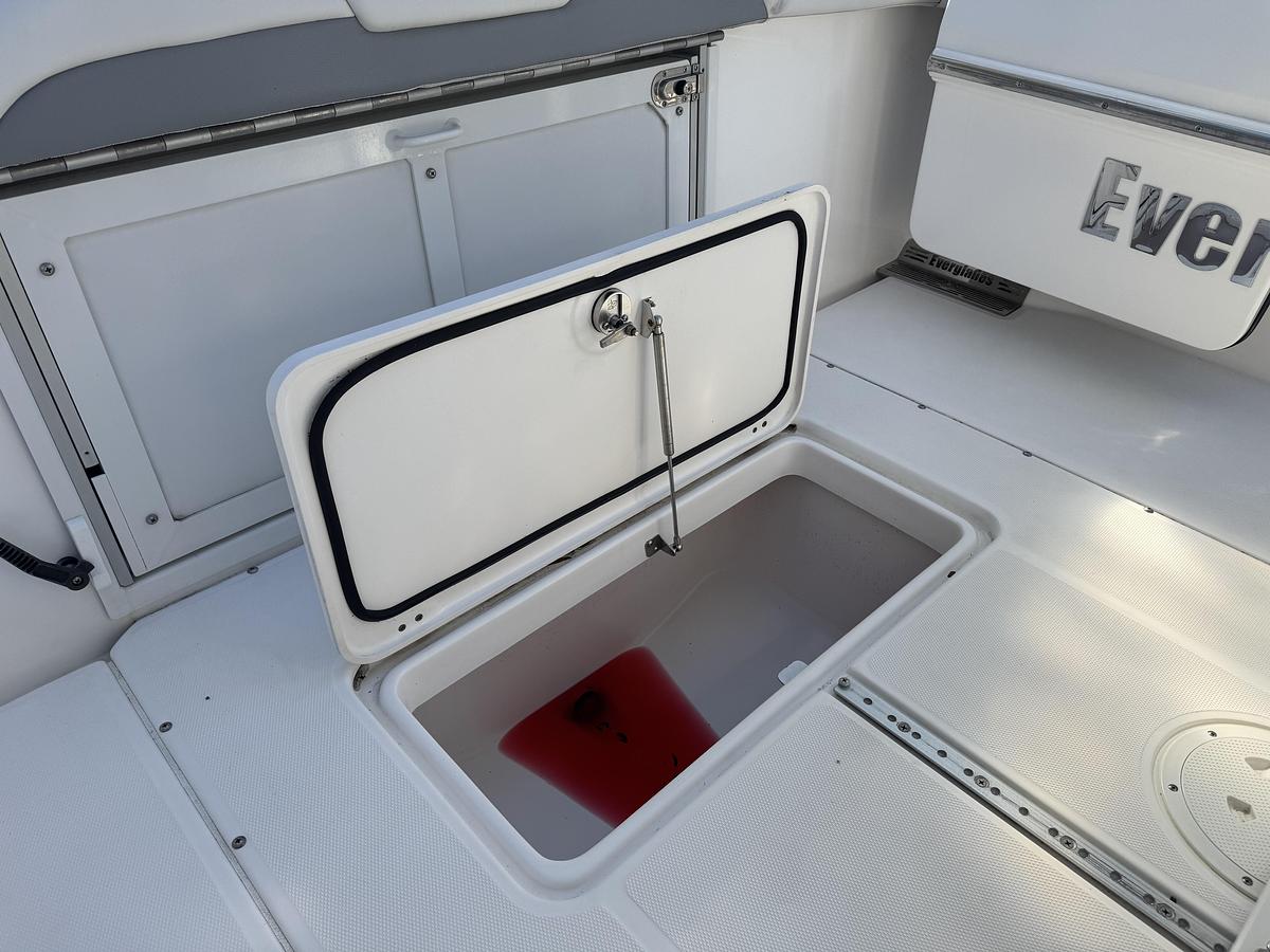 Used 2019 Everglades 295 Center Console