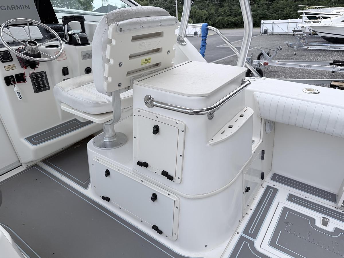 Used 2002 Boston Whaler 295 Conquest