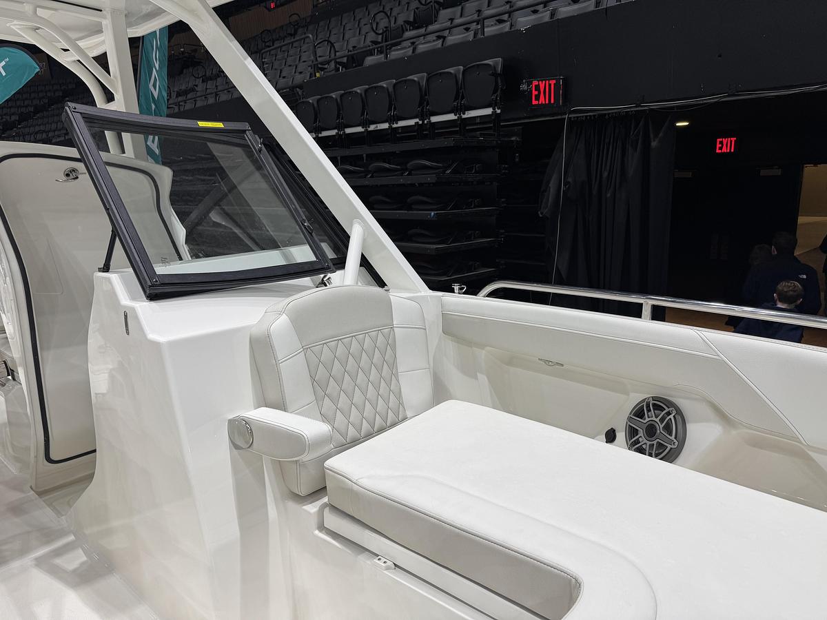 2026 World Cat 265DC-X