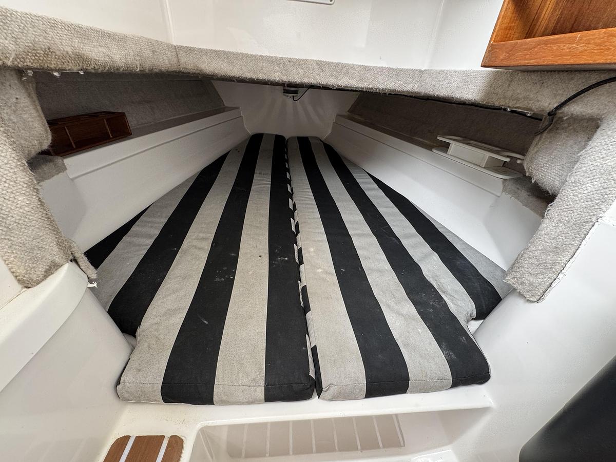 Used 2002 Jupiter 27 Open Fisherman