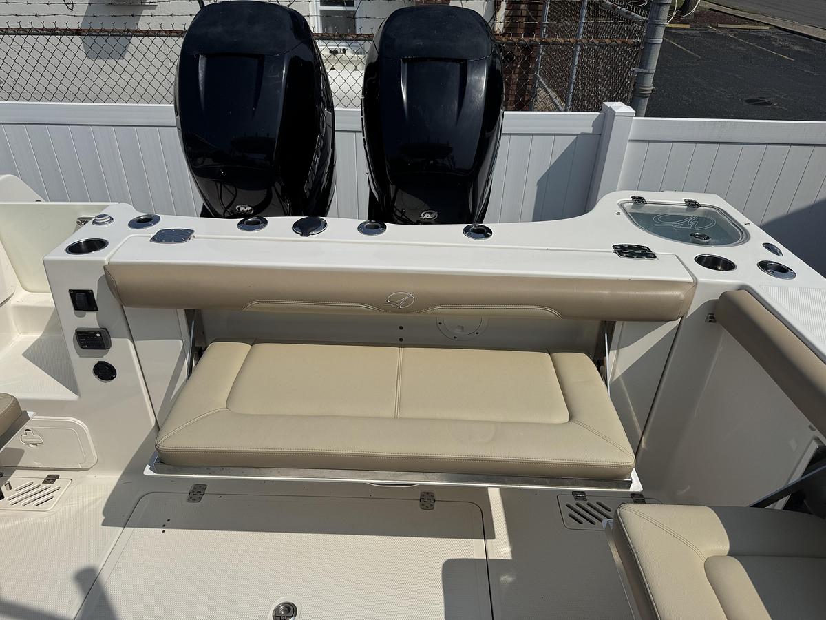 Used 2017 Sailfish 325 DC