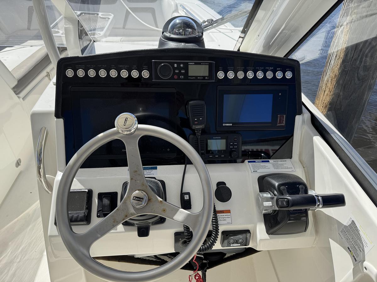 Used 2020 World Cat 280 DC-X