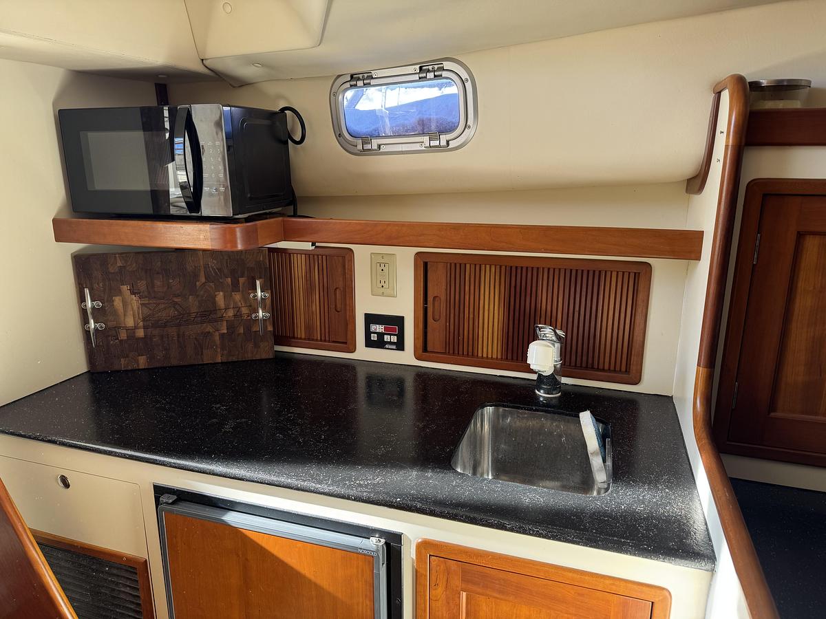 Used 2000 Littlel Harbor Whisper Jet 34