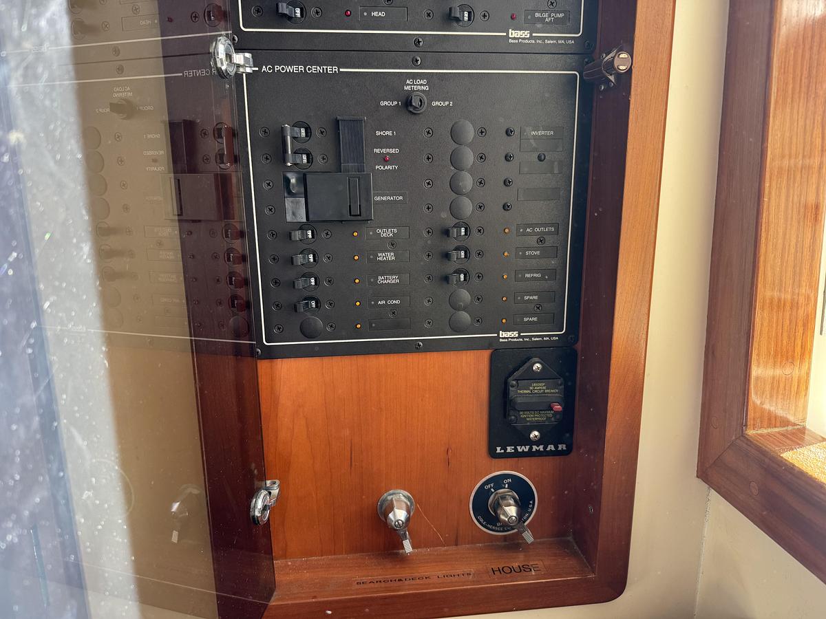 Used 2000 Littlel Harbor Whisper Jet 34