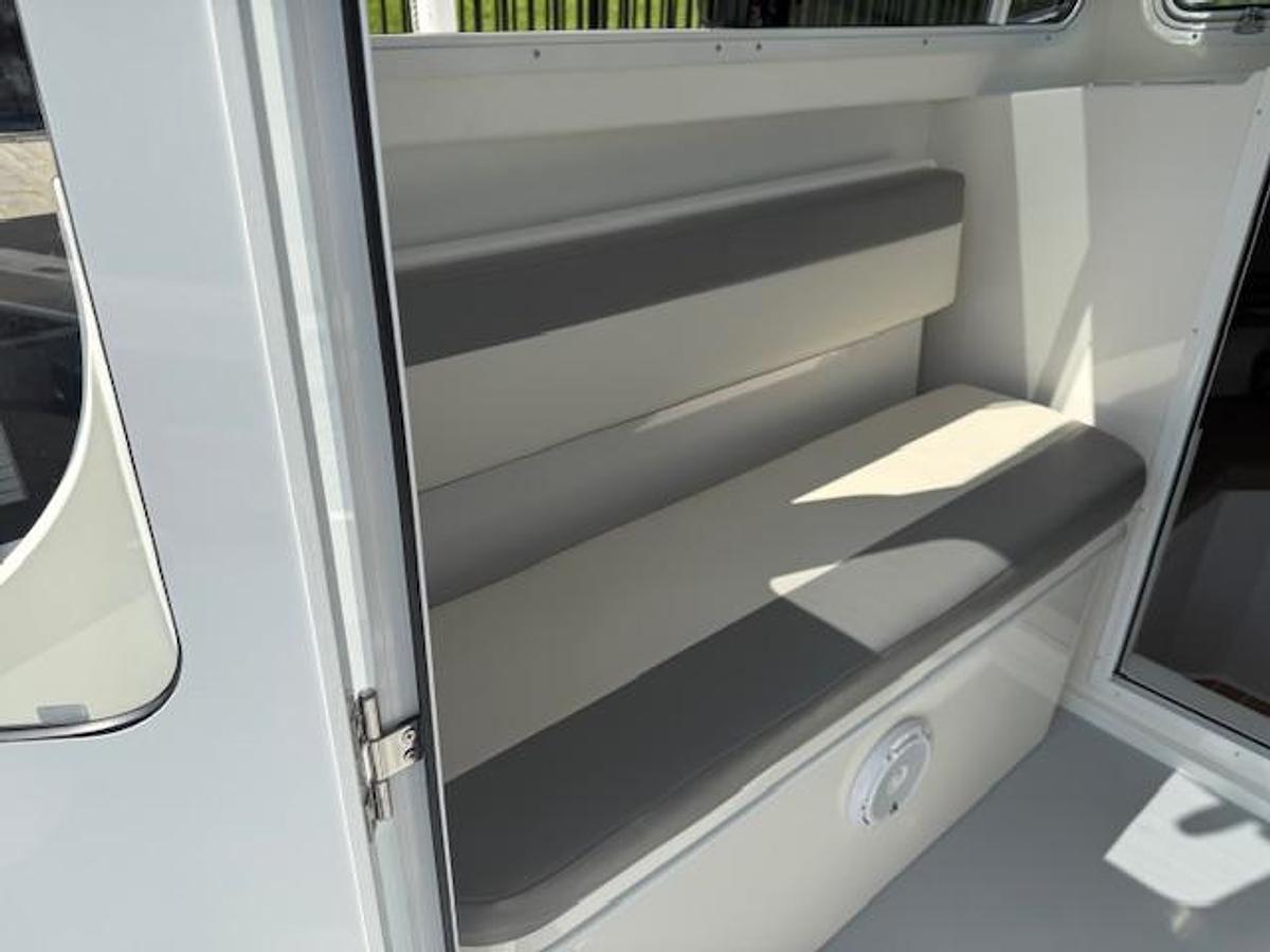 Used 2021 Steiger Craft  255 Chesapeake Pilot House