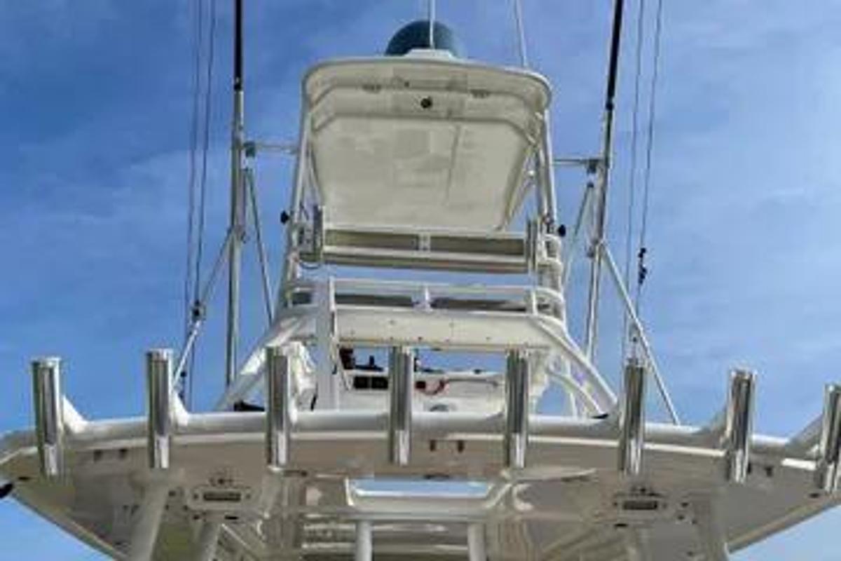 Used 2019 Everglades 435 Center Console