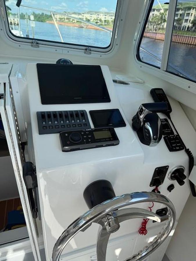 Used 2021 Steiger Craft  255 Chesapeake Pilot House