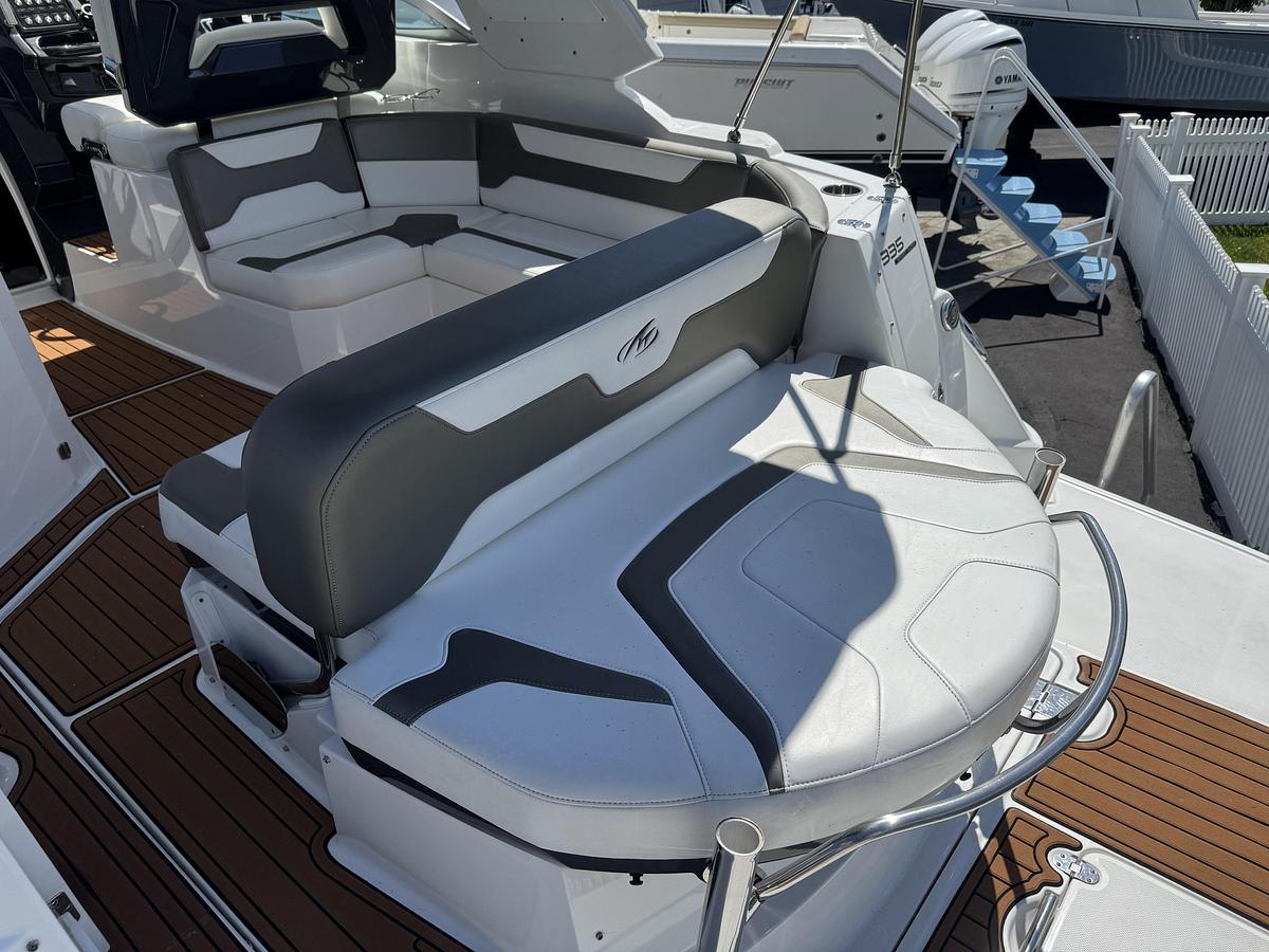 Used 2018 Monterey 355 Sport Yacht