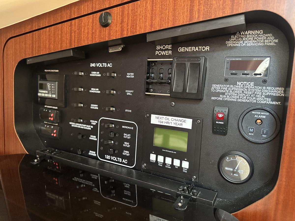 Used 2020 Pursuit 385OS