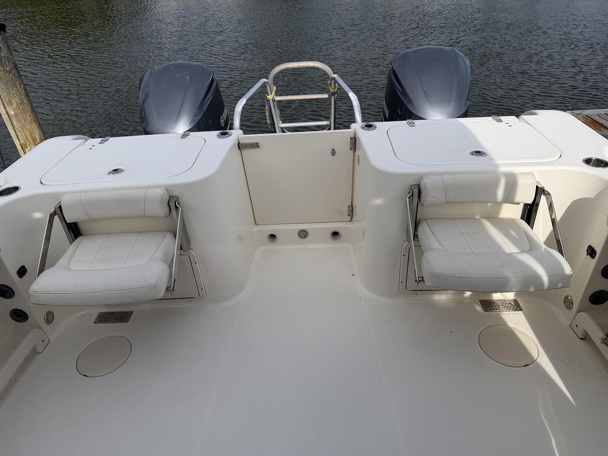 Used 2016 World Cat 320EC
