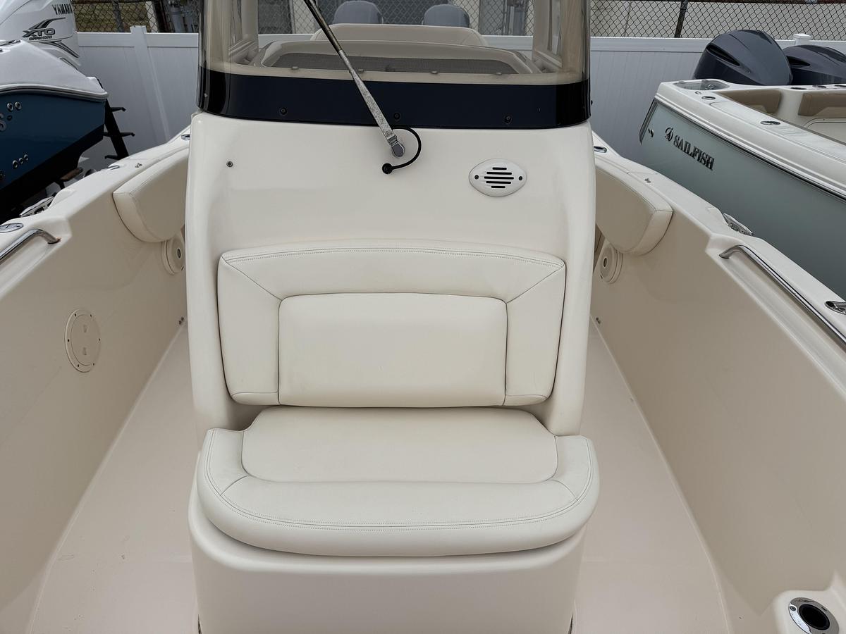 Used 2016 Grady-White 257 Advance CC