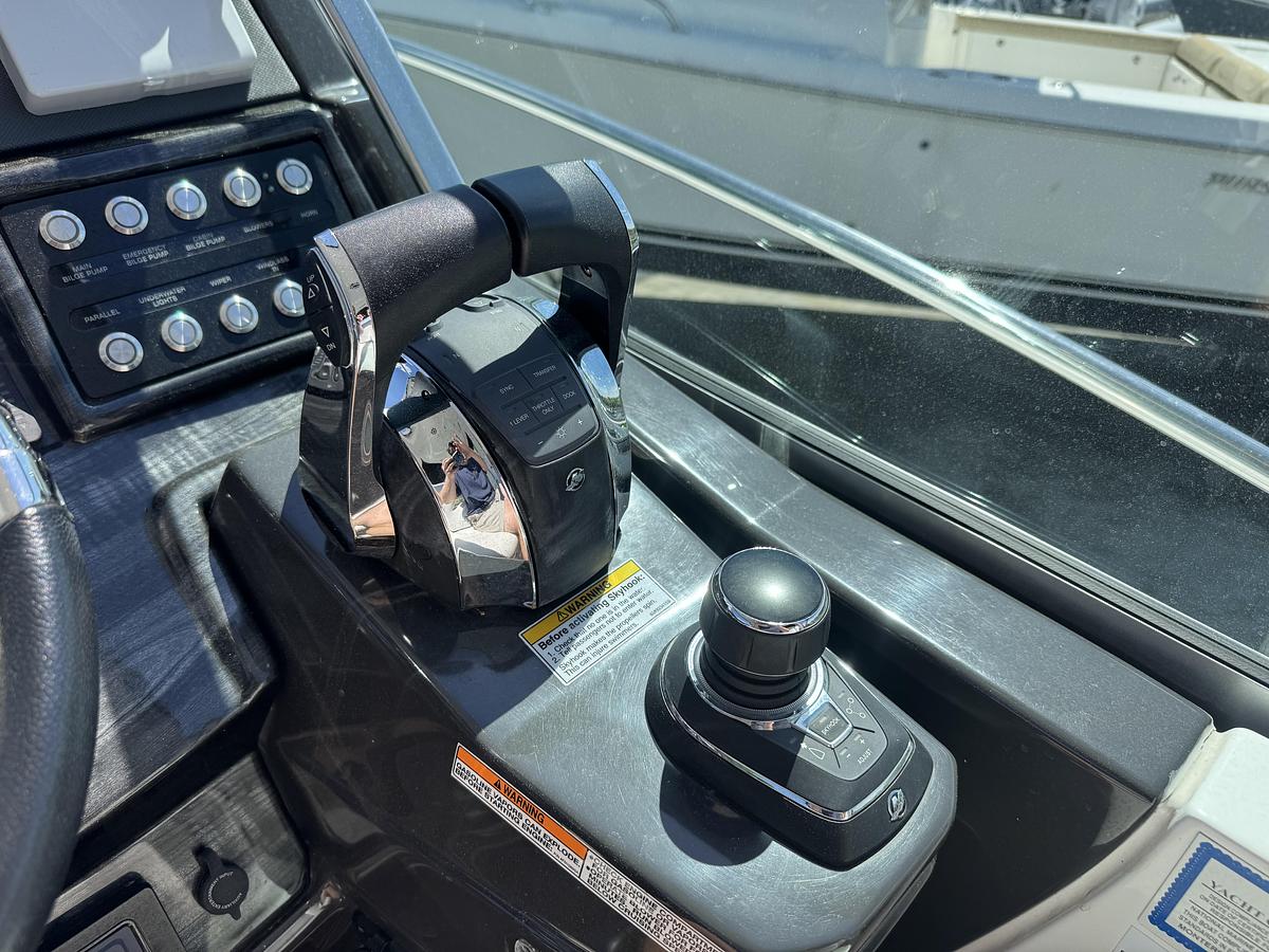 Used 2018 Monterey 355 Sport Yacht