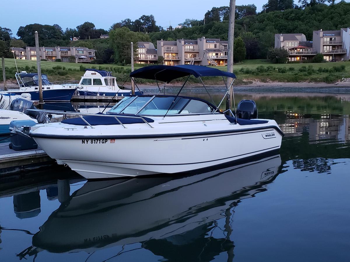 Used 2006 Boston Whaler 21 Ventura