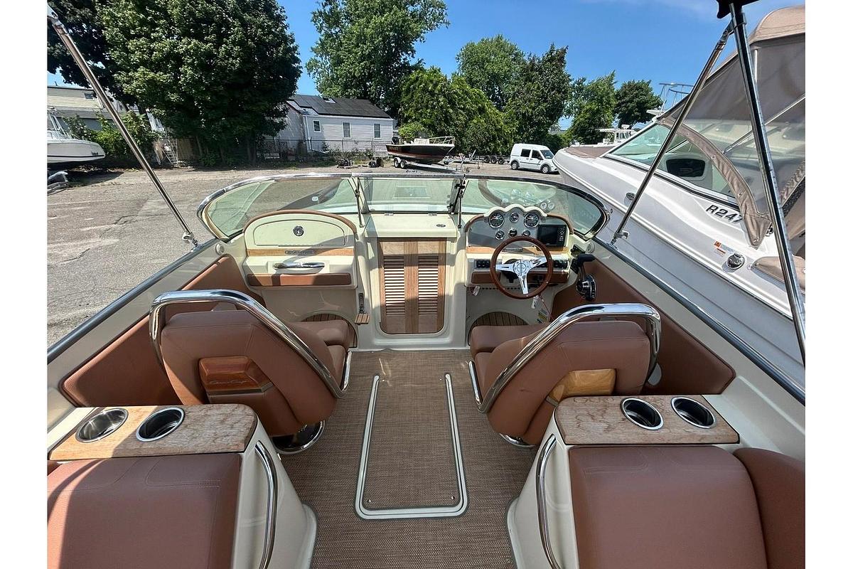 Used 2019 Chris Craft 27 Corsair