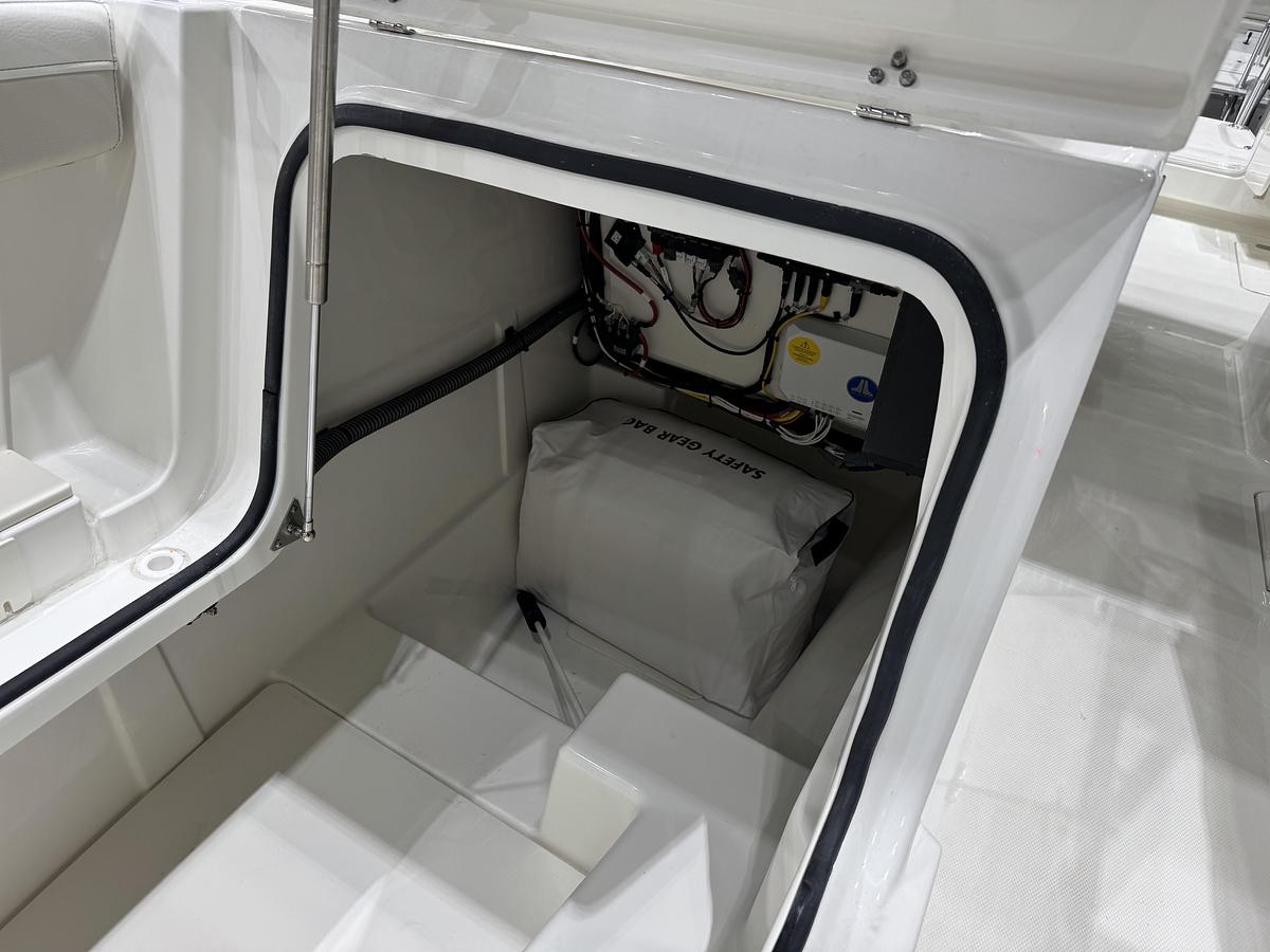 2026 World Cat 265DC-X