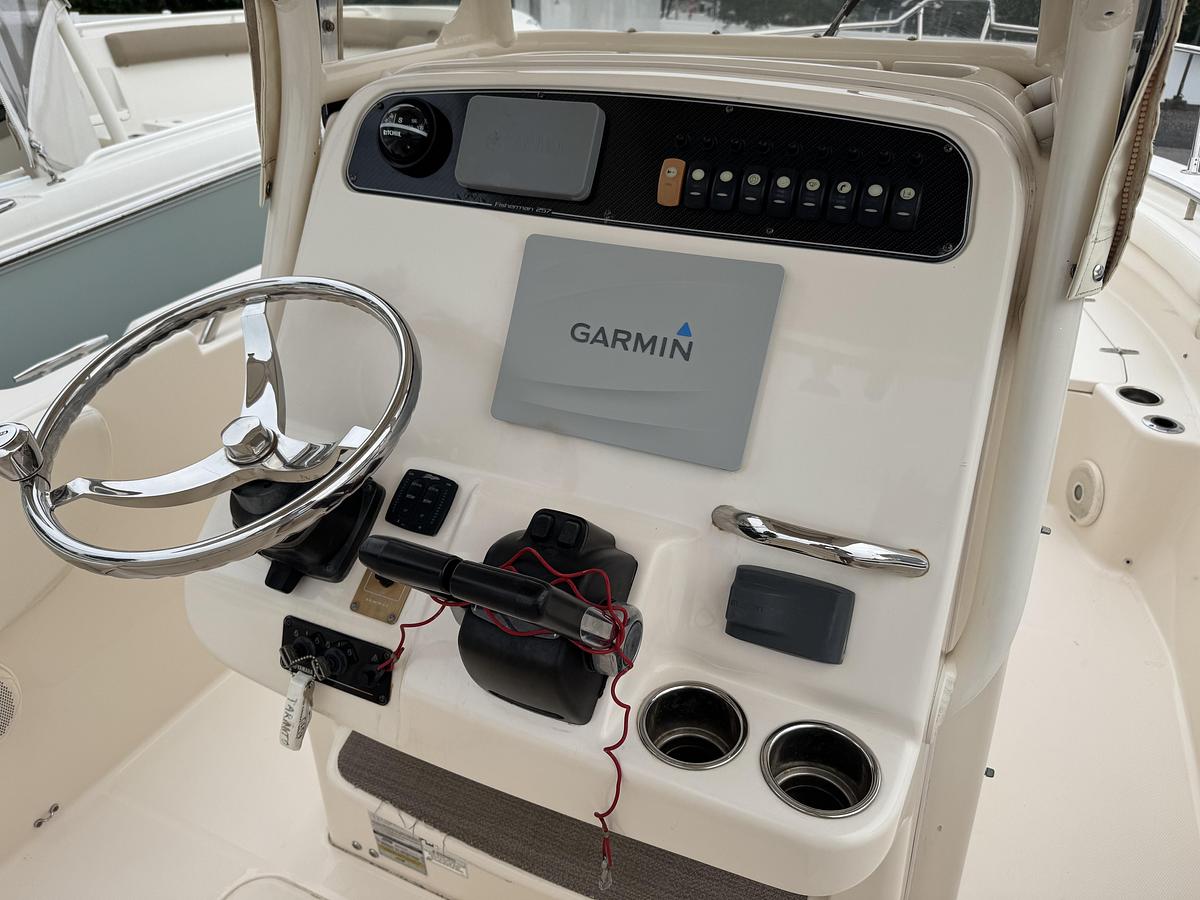 Used 2016 Grady-White 257 Advance CC