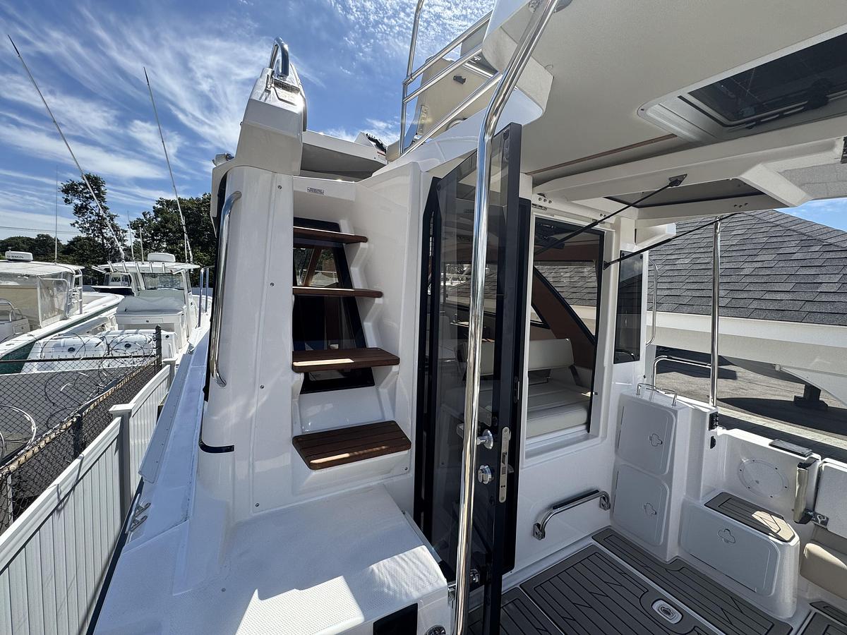 2026 Cutwater C-32CB