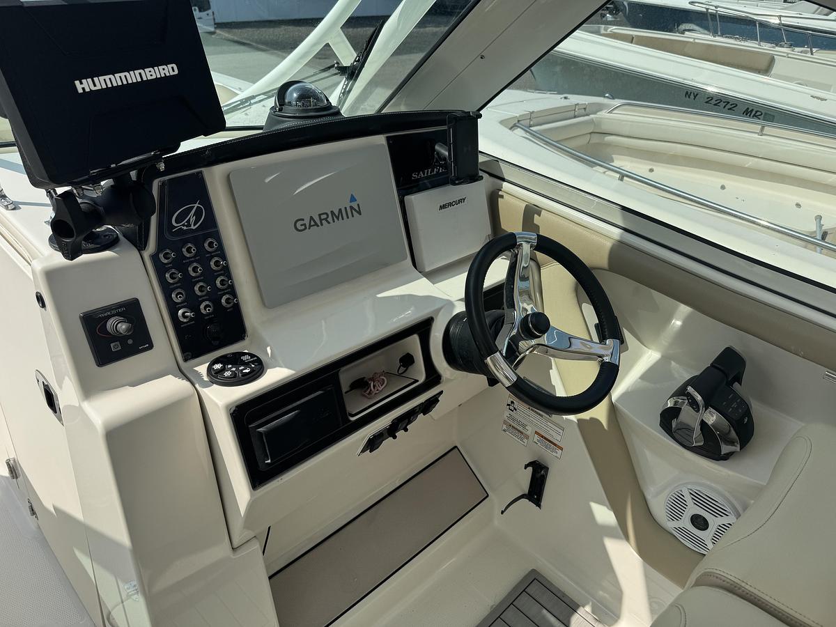 Used 2017 Sailfish 325 DC