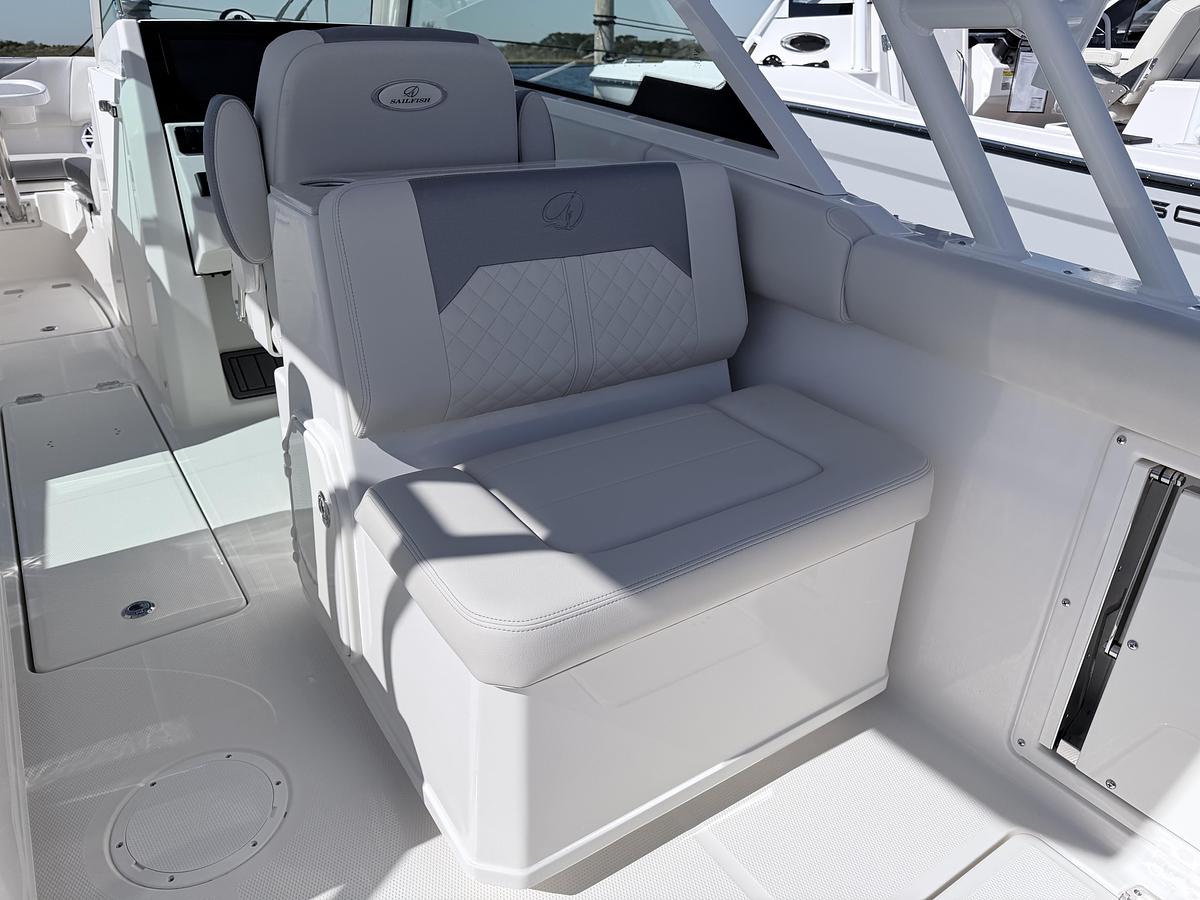 2027 Sailfish 276 DC