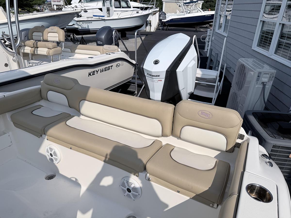 Used 2018 Key West 239FS
