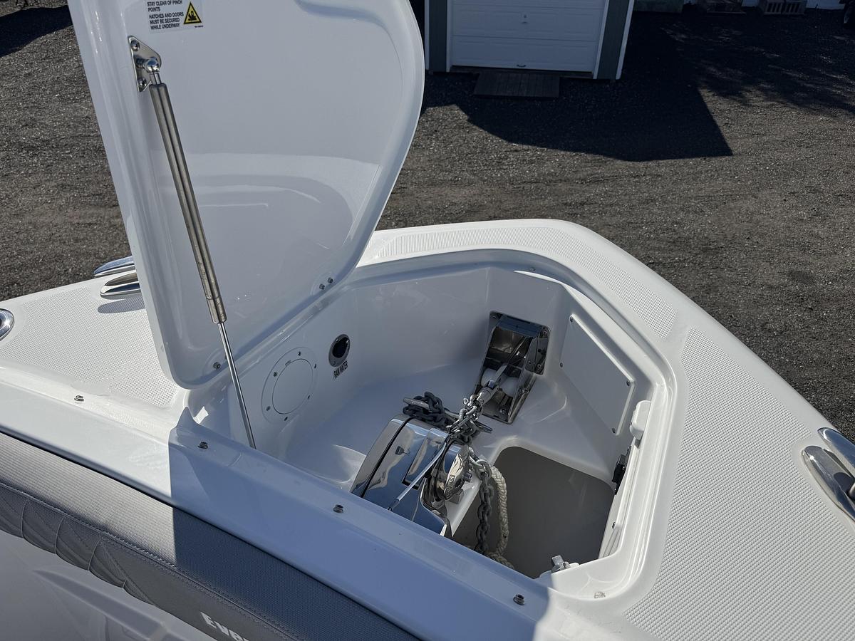 2026 Everglades 367CX