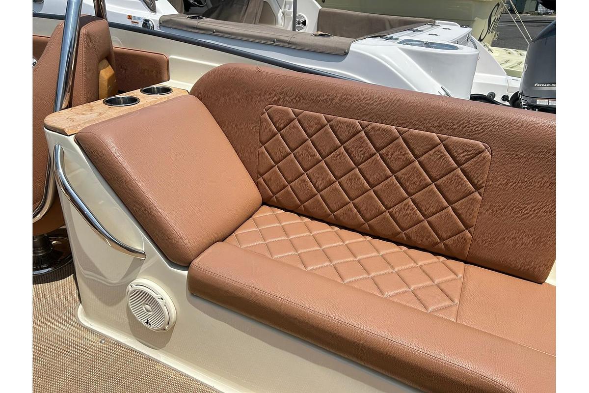 Used 2019 Chris Craft 27 Corsair