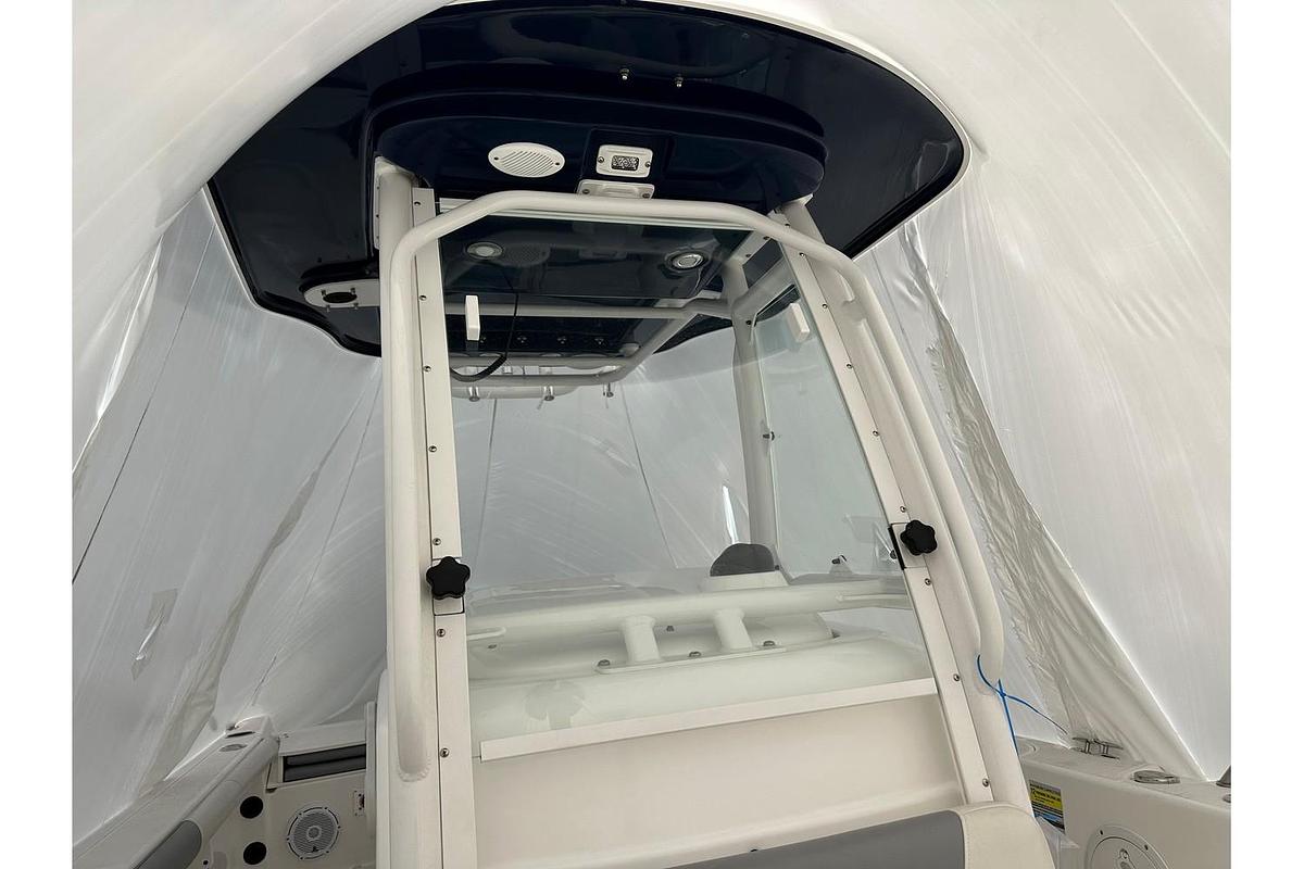 Used 2018 Everglades Boats 230CC