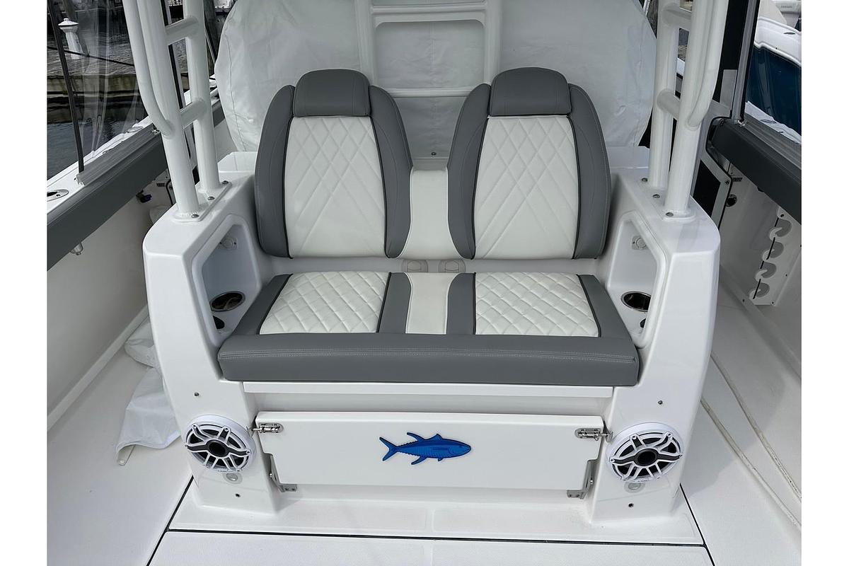 Used 2023 Everglades 395 Center Console