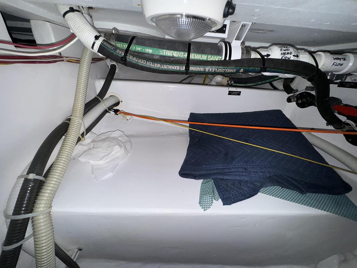 Used 2002 Viking 61 Enclosed Bridge