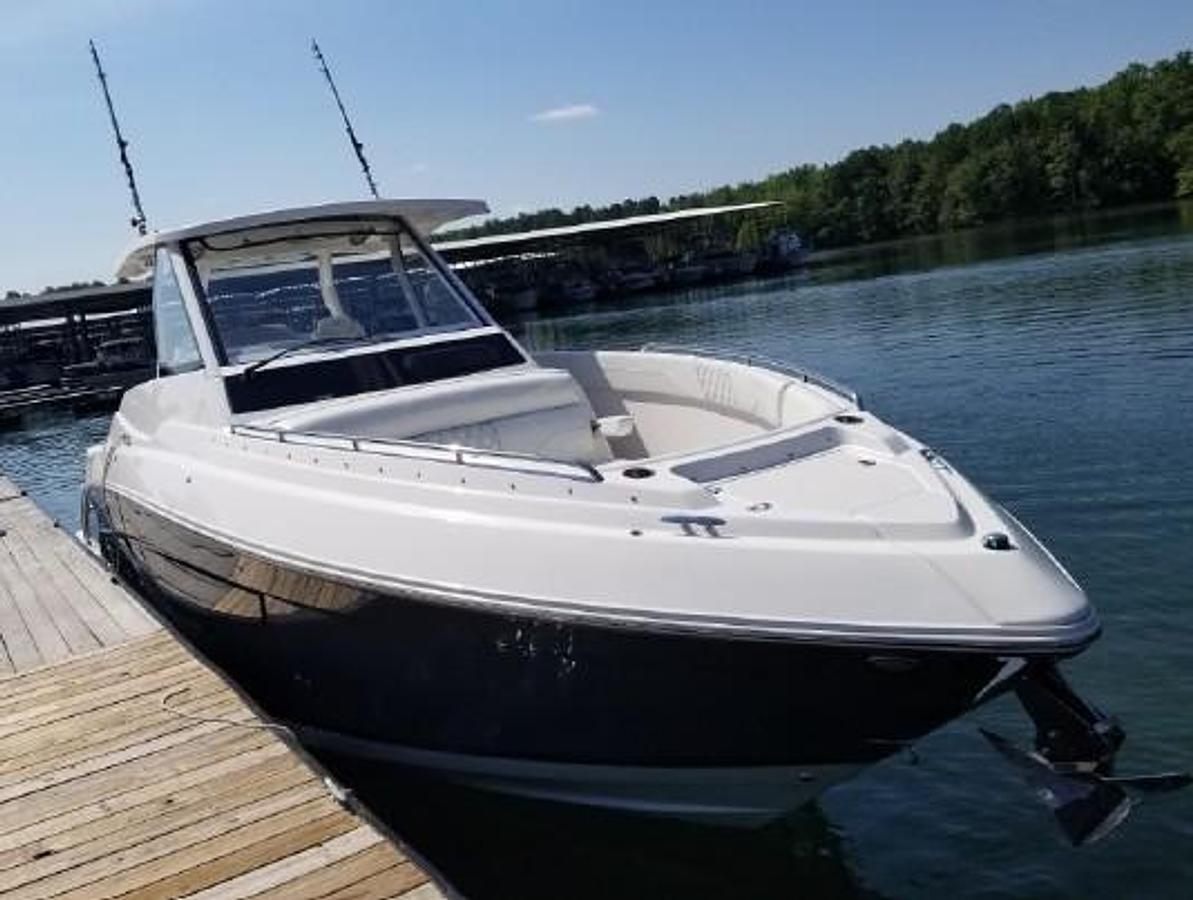 Used 2020 Regal 330SAV