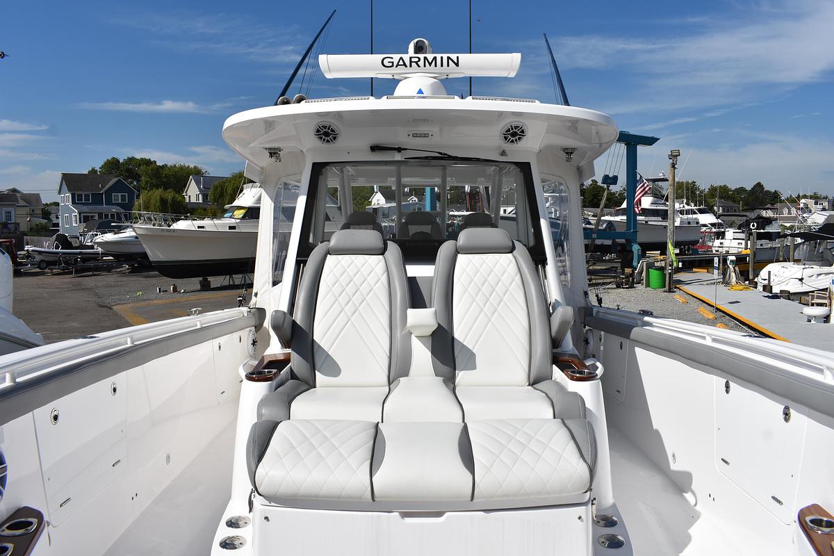 Used 2024 Everglades 395CC