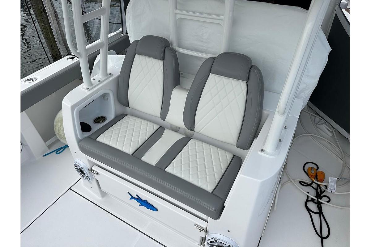 Used 2023 Everglades 395 Center Console