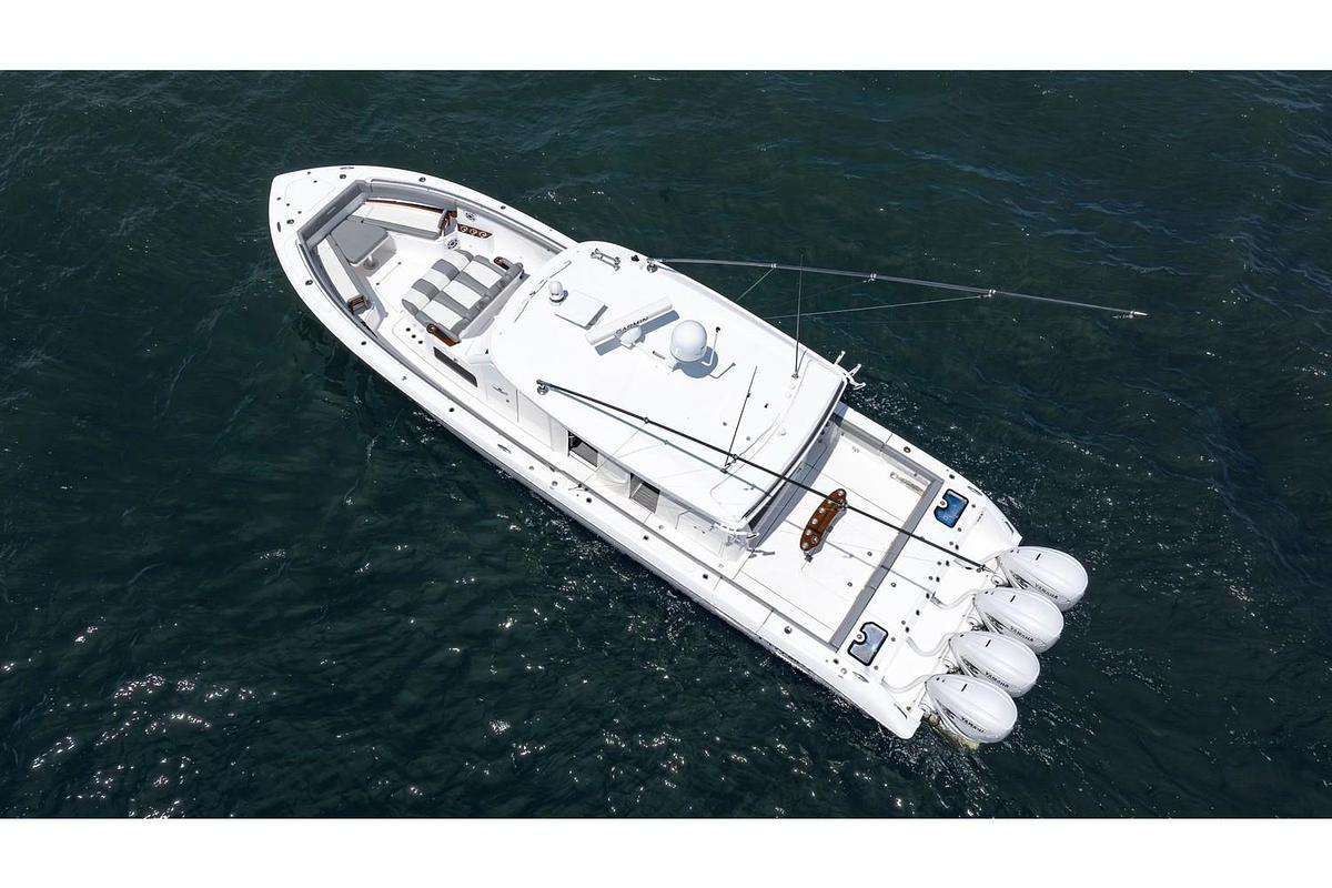 Used 2023 Everglades 455