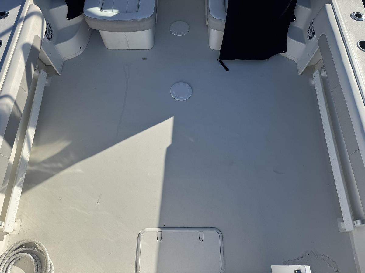 Used 2021 Parker 2510 XLD