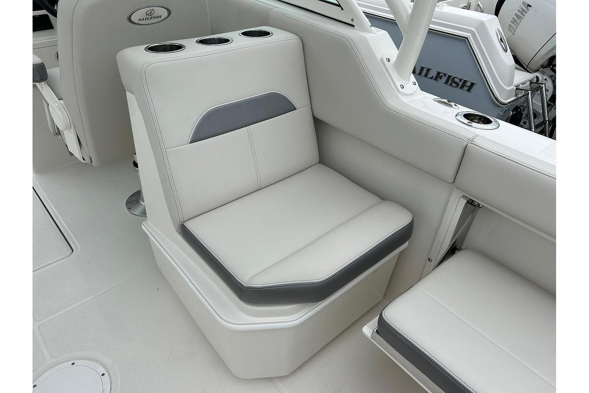 2025 Sailfish 245 DC