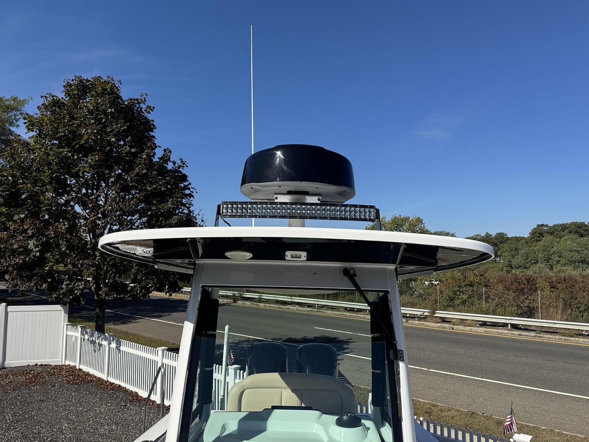 Used 2019 Everglades 273 Center Console