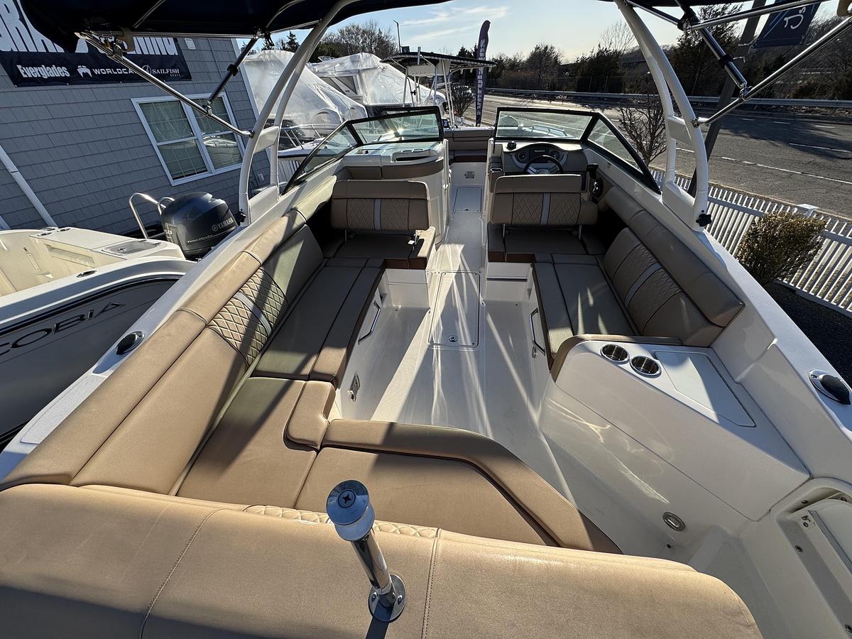 Used 2016 Sea Ray 270SDX