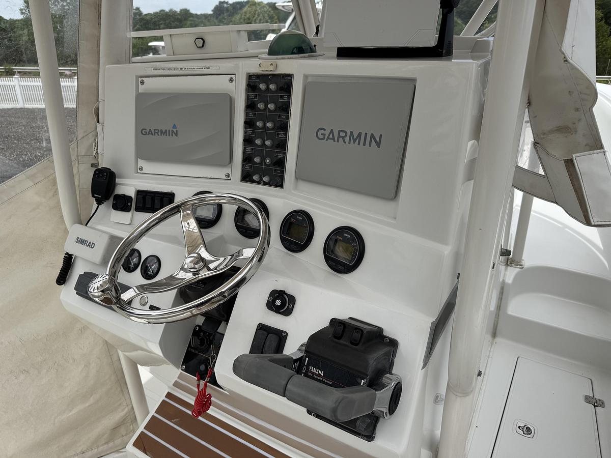 Used 2002 Jupiter 27 Open Fisherman