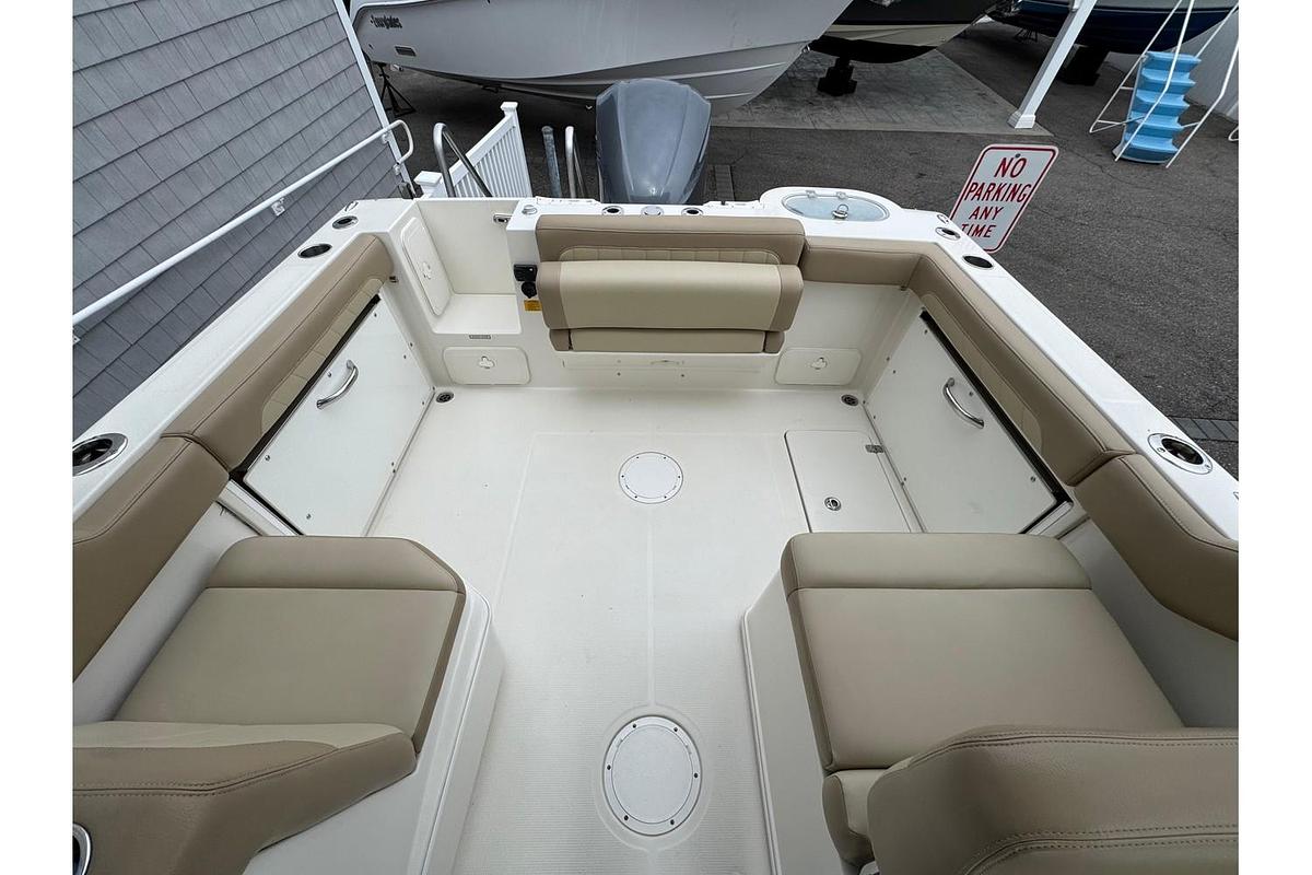 Used 2019 Sailfish 245 DC