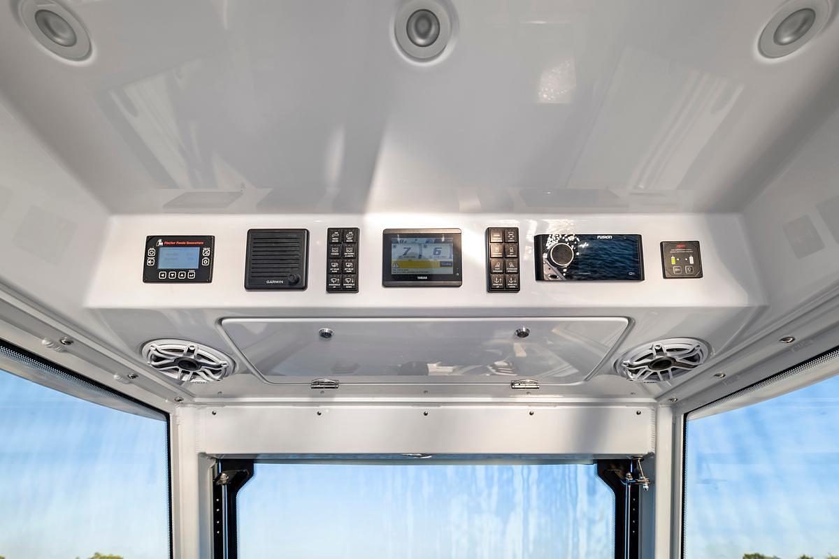 2025 Everglades 375 Center Console