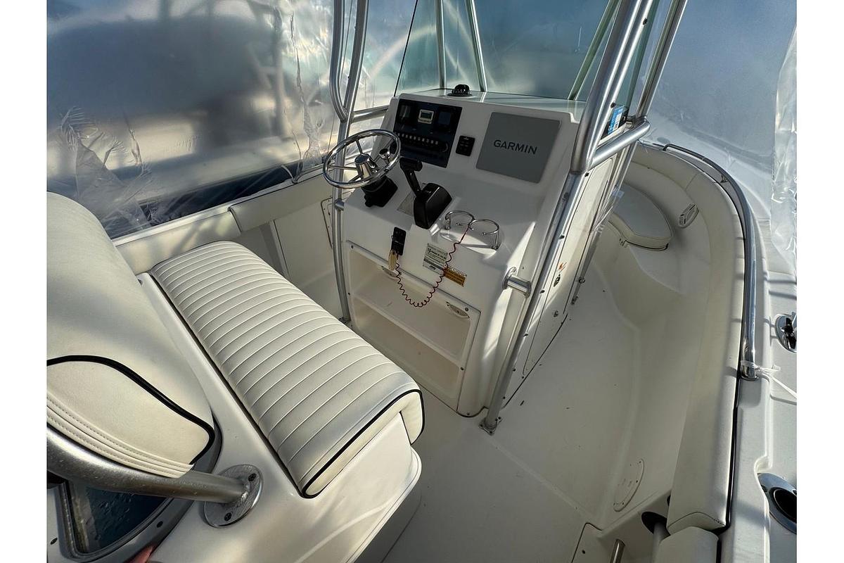 Used 2007 Robalo R220 Center Console