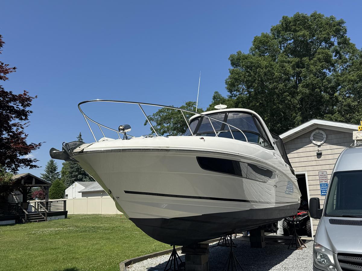 Used 2016 Sea Ray Sundancer 310
