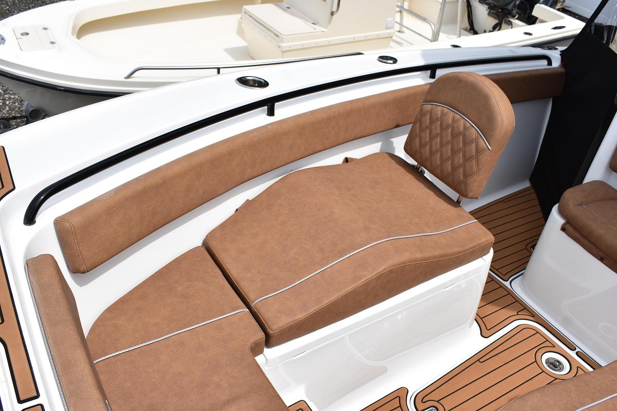 Used 2025 Sea Hunt Ultra 265SE